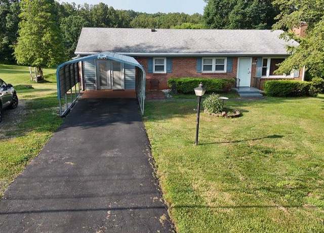Property at 336 Hilltop Dr, Madison Heights, VA 24572, 3 beds, 1.5 baths