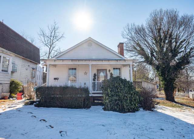 Property at 305 Sussex St, Lynchburg, VA 24501, 2 beds, 1 bath