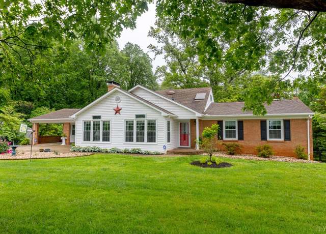 Property at 1035 Rolling Hill Dr, Forest, VA 24551, 3 beds, 2.5 baths