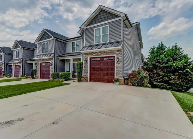 Property at 1013 Cobblestone Ln, Forest, VA 24551, 3 beds, 3.5 baths