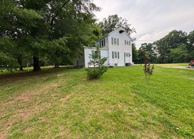 Property at 100 New Chapel Rd, Rustburg, VA 24588, 4 beds, 2 baths