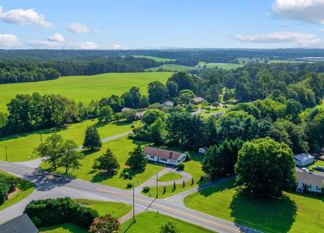 Property at 5634 Thomas Jefferson Rd, Forest, VA 24551, 3 beds, 1 bath