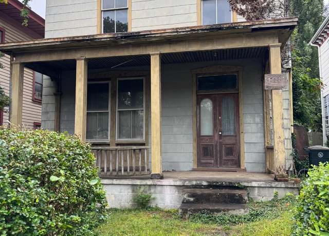 Property at 413 Harrison St, Lynchburg, VA 24504, 4 beds, 3 baths