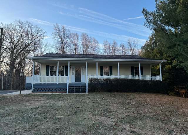 Property at 199 Longview Dr, Madison Heights, VA 24572, 3 beds, 2 baths