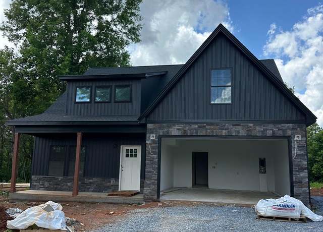 Property at 124 Riverside Dr Dr, Lynchburg, VA 24503, 3 beds, 2.5 baths