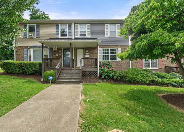 Property at 403 West Cadbury Dr, Lynchburg, VA 24502, 2 beds, 1.5 baths