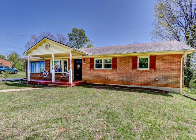 Property at 1979 S Coolwell Rd, Madison Heights, VA 24572, 3 beds, 1 bath