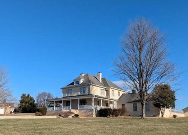 Property at 4059 Lowry Rd, Goode, VA 24570, 6 beds, 4 baths