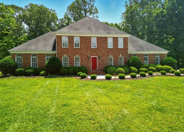 Property at 103 Waterton Dr, Lynchburg, VA 24503, 4 beds, 3.5 baths