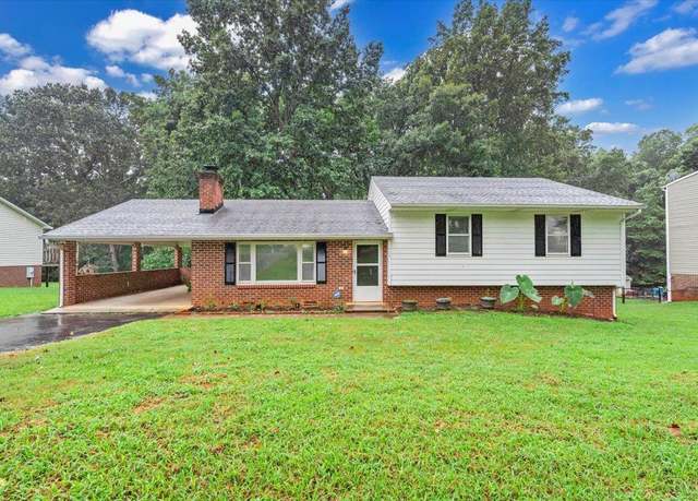 Property at 117 Marvin Pl, Lynchburg, VA 24503, 3 beds, 2 baths