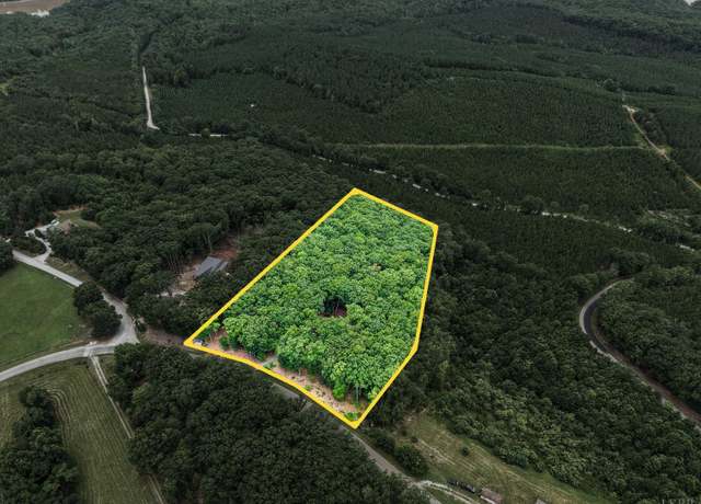 Property at 34 Brights Rd, Pittsville, VA 24139