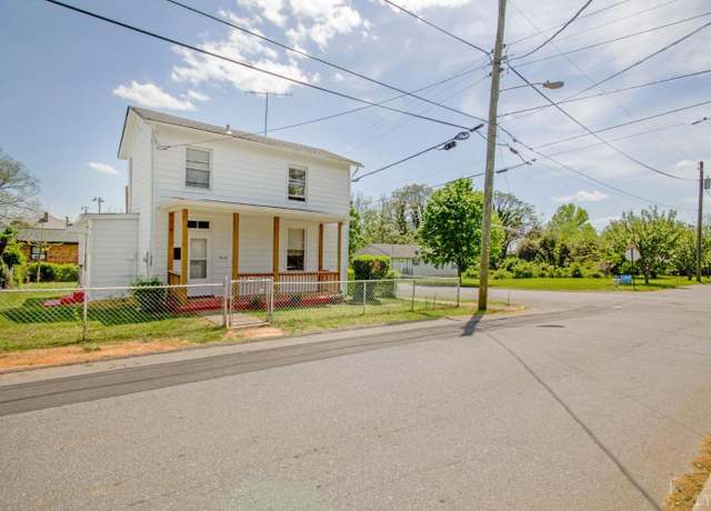 Property at 1518 14th St, Lynchburg, VA 24501, 2 beds, 1.5 baths