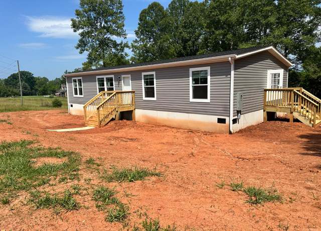 Property at 2095 Nicopolis, Bedford, VA 24523, 3 beds, 2 baths