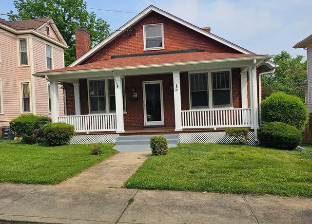 Property at 1009 16th St, Lynchburg, VA 24504, 2 beds, 1 bath