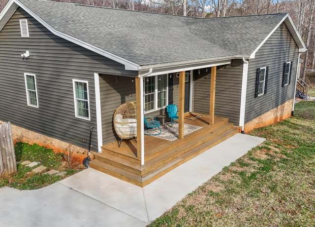 Property at 1914 Walnut Hollow Rd, Lynchburg, VA 24503, 3 beds, 2 baths