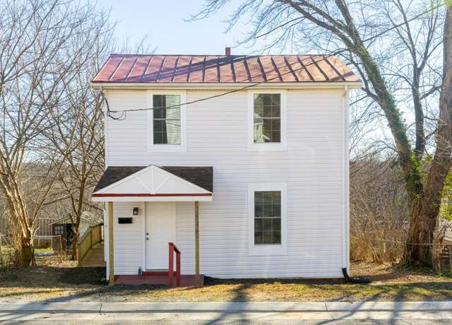 Property at 2346 Aragon St, Lynchburg, VA 24501, 2 beds, 1 bath