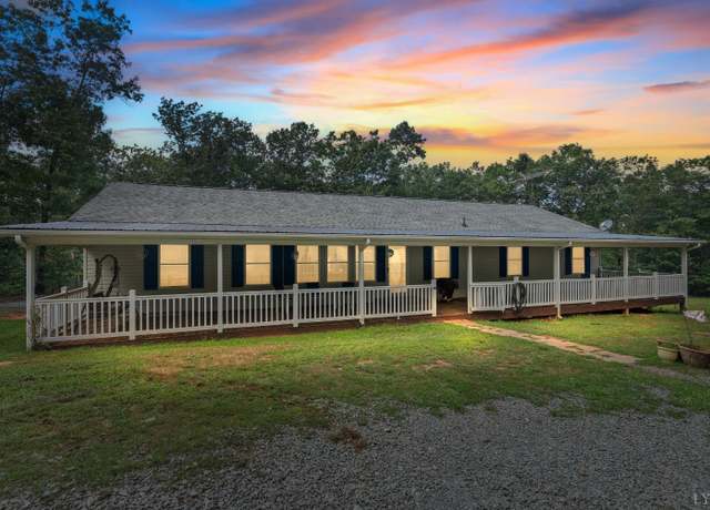Property at 1720 Gallows Rd, Gretna, VA 24557, 4 beds, 2 baths