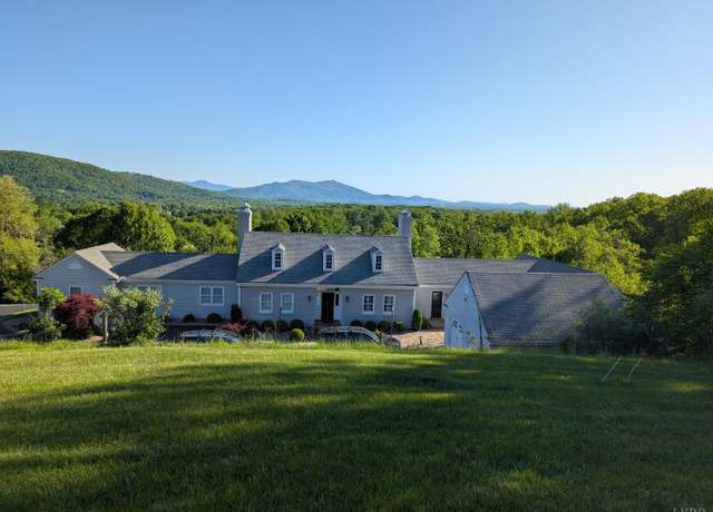 Property at 1121 Oak Spring Rd, Lynchburg, VA 24503, 5 beds, 3.5 baths