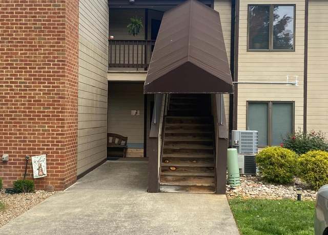 Property at 202 Manor Dr, Forest, VA 24551, 2 beds, 2 baths