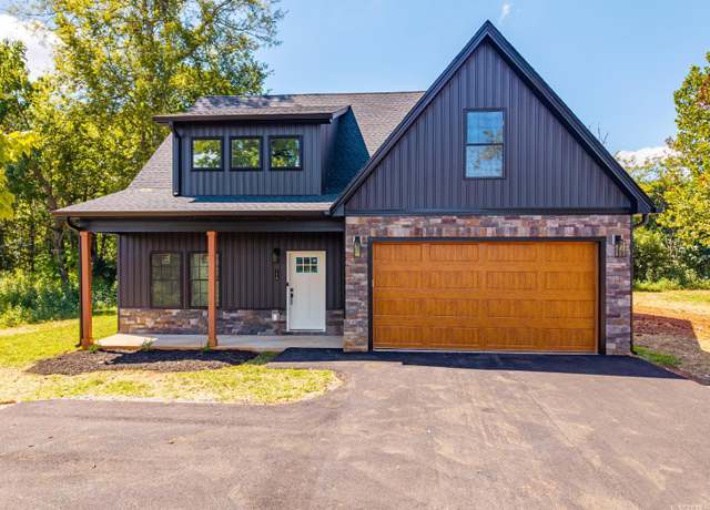 Property at 124 Riverside Dr Dr, Lynchburg, VA 24503, 3 beds, 2.5 baths