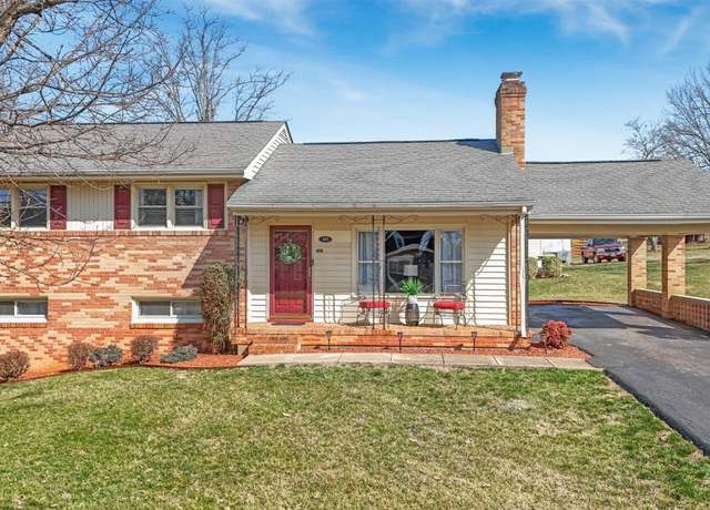 Property at 337 Virginia Ave, Appomattox, VA 24522, 3 beds, 2 baths