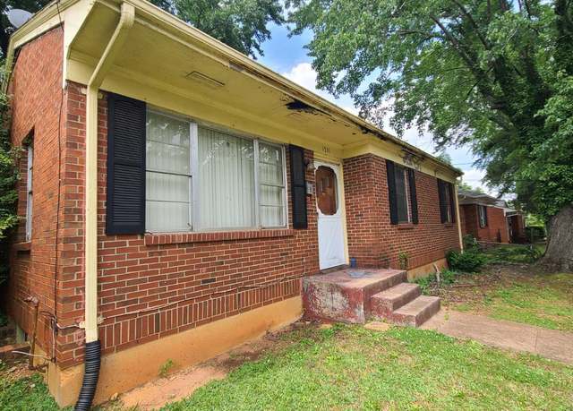 Property at 1531 Augusta St, Lynchburg, VA 24501, 3 beds, 1 bath