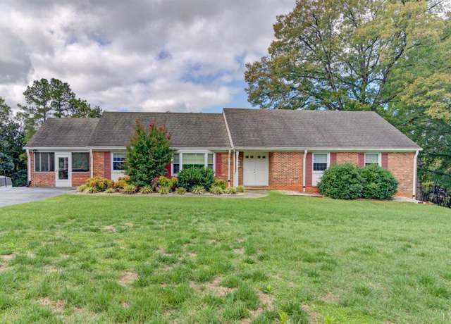 Property at 105 Chesterfield Rd, Lynchburg, VA 24502, 3 beds, 2 baths