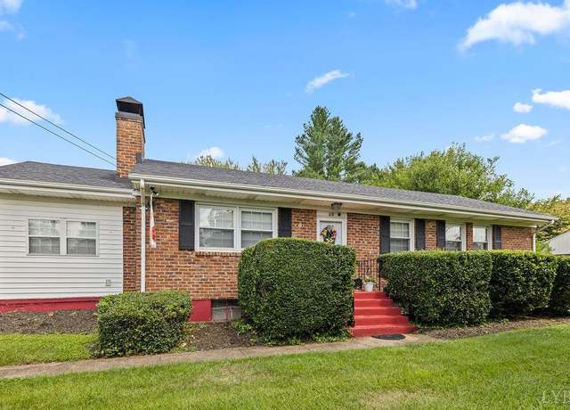 Property at 618 Hayes Dr, Lynchburg, VA 24502, 3 beds, 1.5 baths