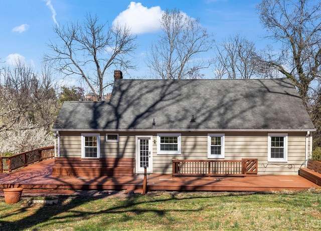 Property at 129 Linden Ave, Lynchburg, VA 24503, 3 beds, 2.5 baths