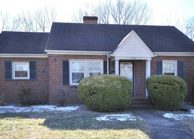 Property at 1121 Chestnut Hill Dr, Lynchburg, VA 24502, 3 beds, 1 bath