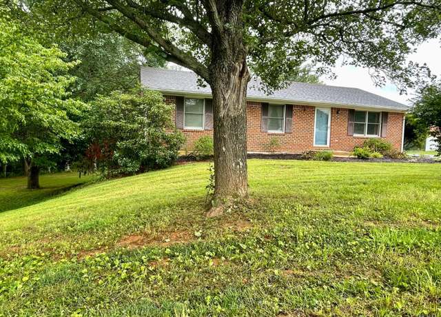 Property at 808 Woodhaven Dr, Bedford, VA 24523, 3 beds, 2 baths