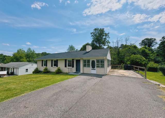 Property at 202 Bryant Rd, Lynchburg, VA 24502, 4 beds, 2 baths