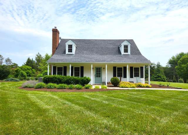Property at 4557 Dearborn Rd, Evington, VA 24550, 3 beds, 2.5 baths