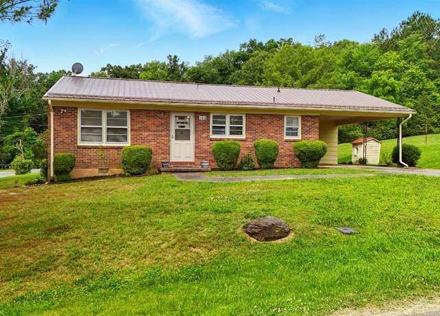 Property at 102 Southeast St, Brookneal, VA 24528, 3 beds, 1 bath