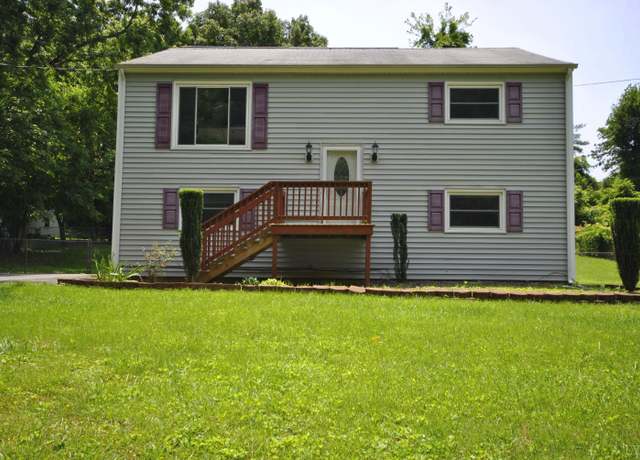 Property at 78 Village Rd, Lynchburg, VA 24502, 4 beds, 1.5 baths