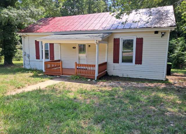 Property at 208 Lee Grant Ave, Appomattox, VA 24522, 2 beds, 1 bath
