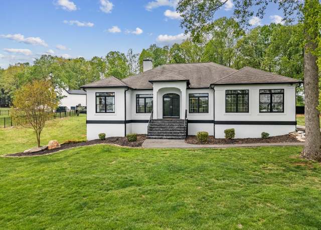 Property at 1208 Rocky Branch Dr, Forest, VA 24551, 4 beds, 4 baths