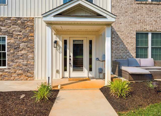 Property at 1036 Brownstone Dr, Forest, VA 24551, 3 beds, 2.5 baths