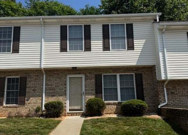 Property at 2004 Wards Ferry Rd #15, Lynchburg, VA 24502, 2 beds, 2.5 baths