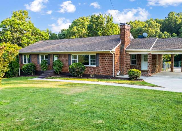 Property at 205 Statham Rd, Lynchburg, VA 24504, 3 beds, 3 baths