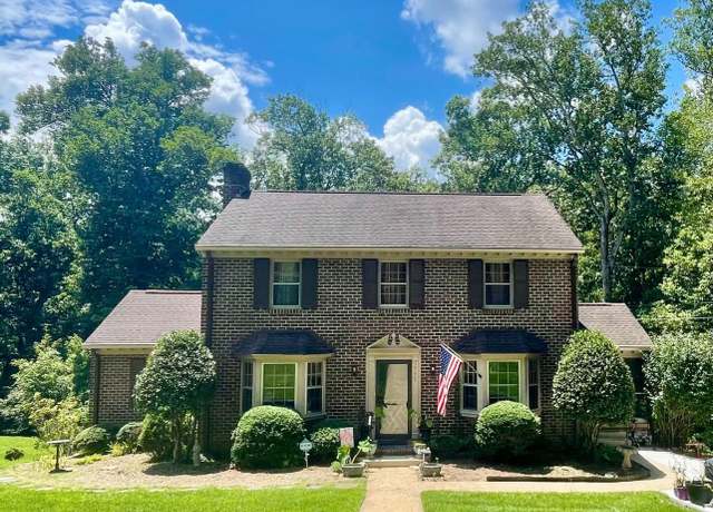 Property at 1949 Hillsdale Rd, Lynchburg, VA 24501, 5 beds, 2.5 baths