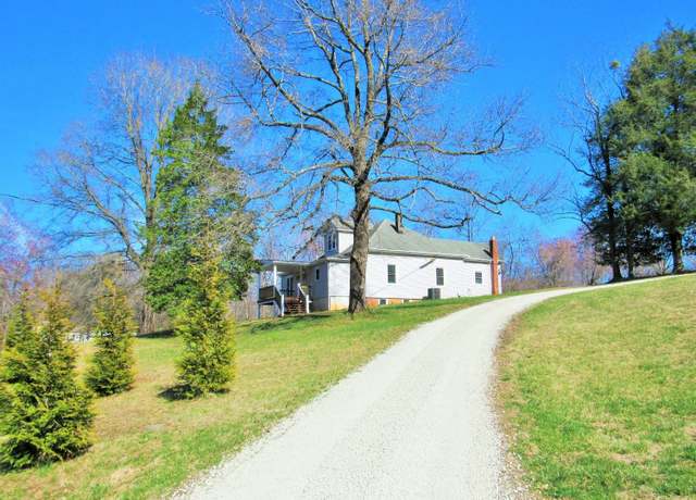 Property at 1697 S Amherst Hwy, Amherst, VA 24521, 3 beds, 2 baths