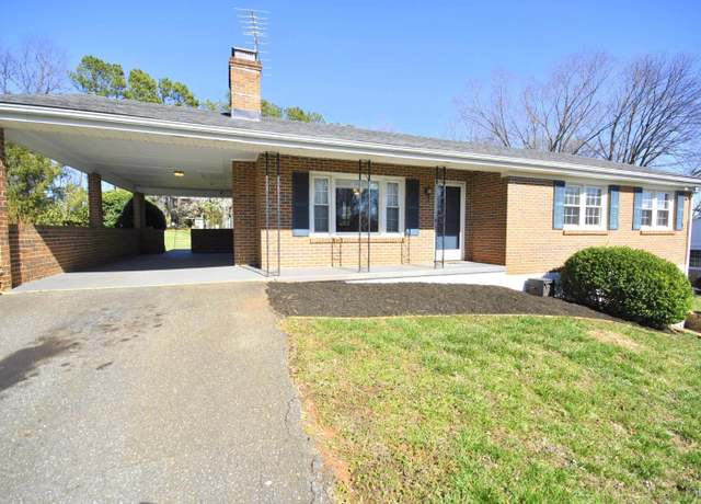 Property at 204 Mayfield Dr, Lynchburg, VA 24502, 4 beds, 3 baths
