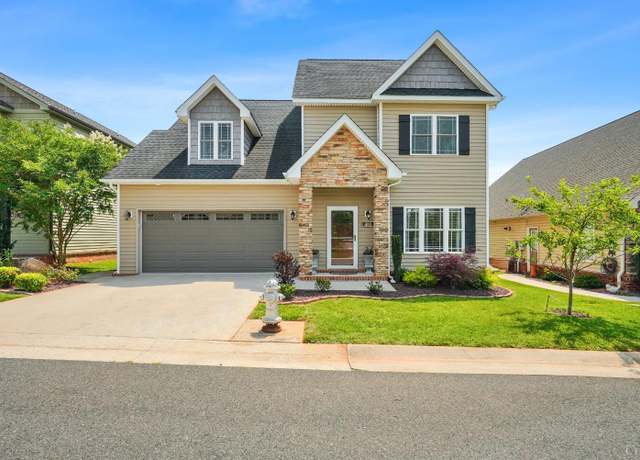 Property at 403 Cornerstone St, Lynchburg, VA 24502, 4 beds, 2.5 baths