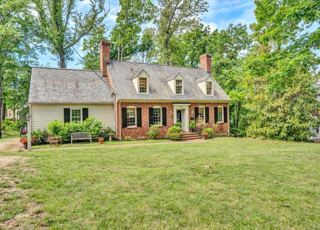Property at 1931 Parkland Dr, Lynchburg, VA 24503, 4 beds, 4 baths