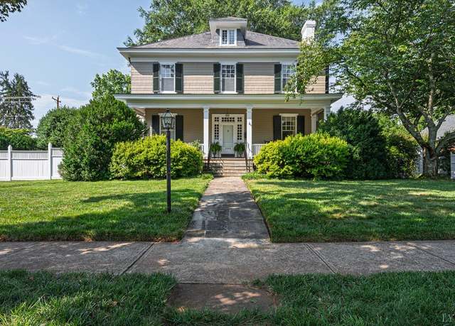 Property at 3889 Peakland Pl, Lynchburg, VA 24503, 5 beds, 4.5 baths
