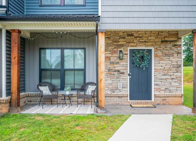 Property at 186 Sunburst Villa Dr, Evington, VA 24550, 3 beds, 2.5 baths