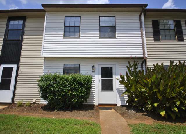 Property at 103 Countryplace Ln, Lynchburg, VA 24501, 2 beds, 1.5 baths