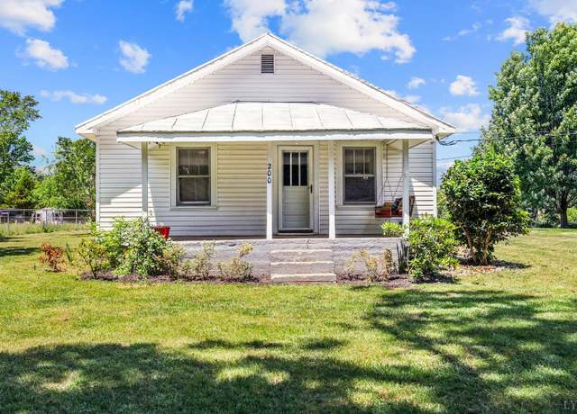 Property at 200 Jasper Wood Rd, Hurt, VA 24563, 2 beds, 1 bath