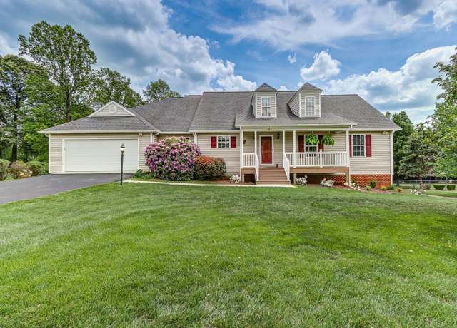Property at 183 Fernridge Ct, Madison Heights, VA 24572, 4 beds, 3.5 baths